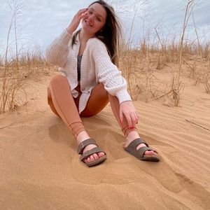 Meet your Posher, Alexis